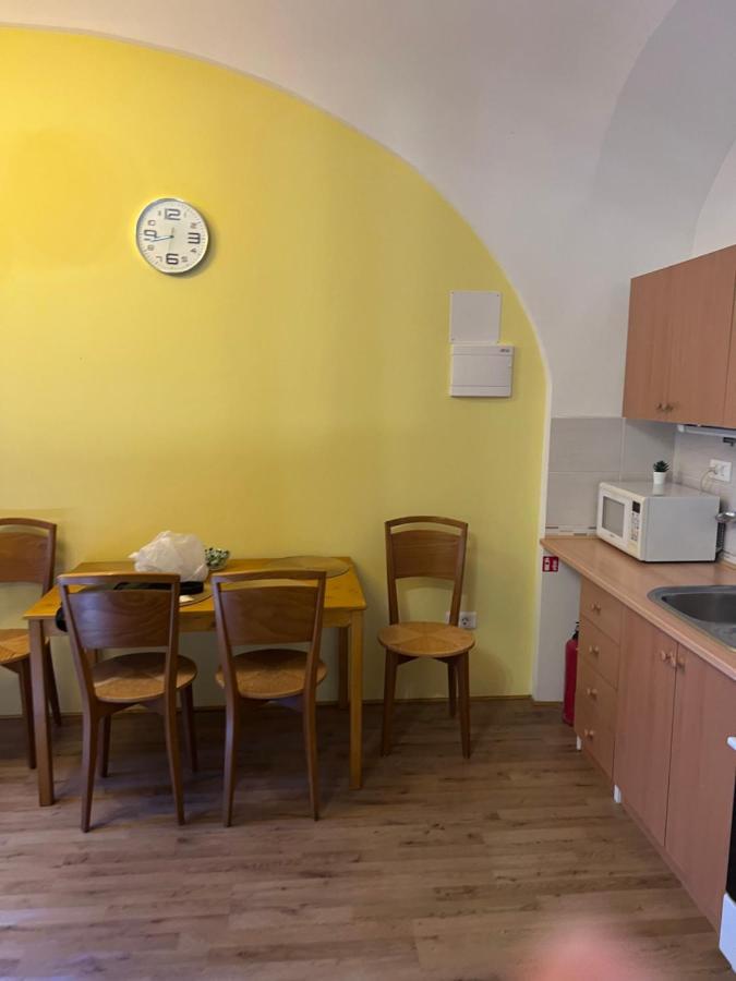 A&P Center Ljubljana Apartment Luaran gambar