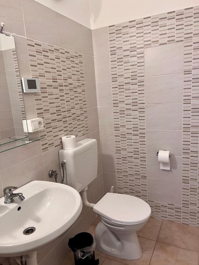 A&P Center Ljubljana Apartment Luaran gambar