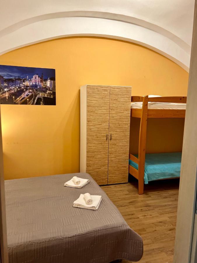 A&P Center Ljubljana Apartment Luaran gambar